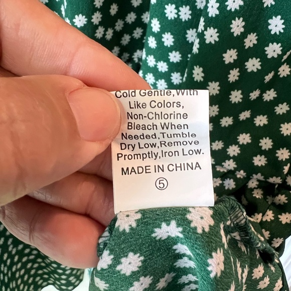 SHEIN Green Polka Dot Dress. 4X - Picture 9 of 10